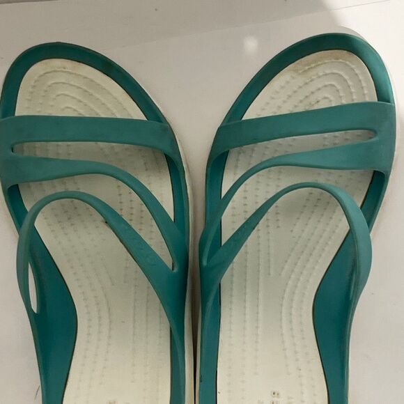 Crocs Women’s Aqua Teal Blue Slip On Swiftwater Strappy Slide Sandals Size 7 - Picture 11 of 11